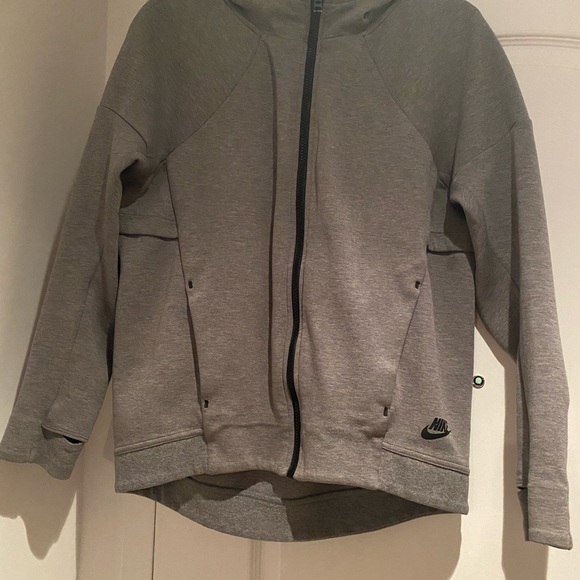 Nike 2 piece tracksuit - Picture 4 of 6